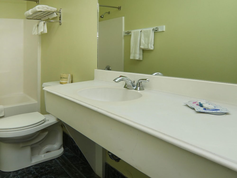 Quality One Motel - photo 16