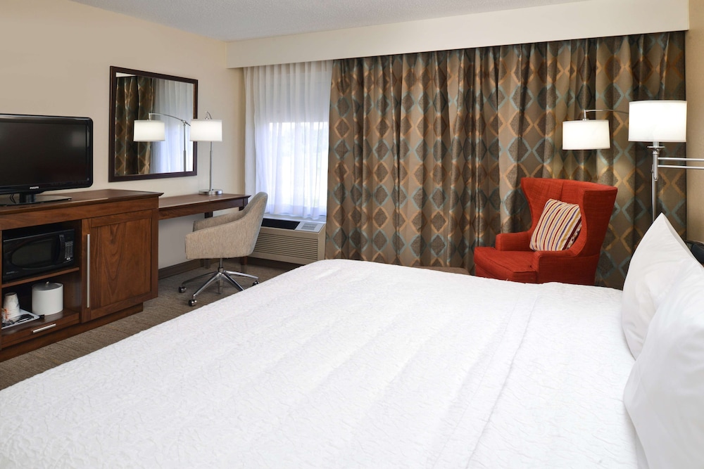 Hampton Inn Carbondale - photo 7