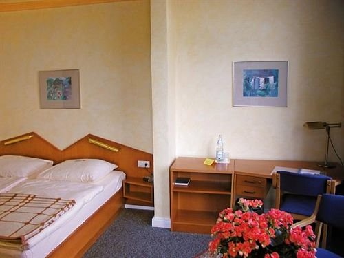 Hotel Seeschloss Am Kellersee — Eutin
