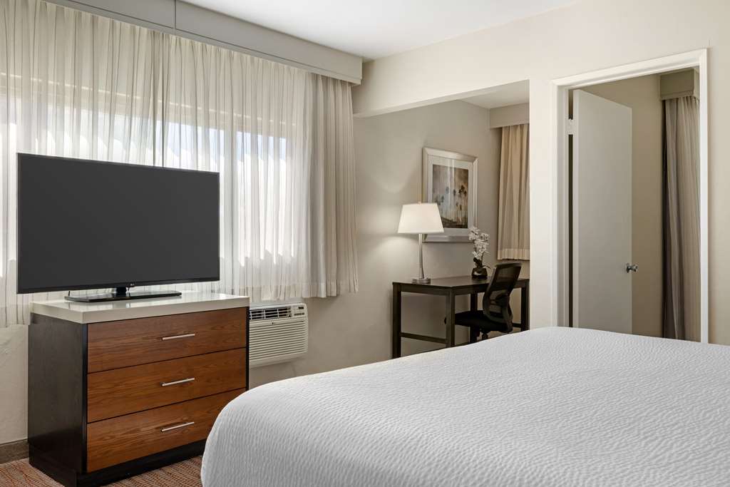 Best Western Royal Palace Inn & Suites - photo 22