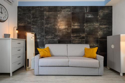Insubria 8 3sx Monolocale Cool — 4-Star Luxury Hotel in Milan, Italy