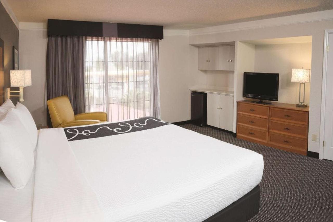 La Quinta Inn Ventura - photo 9