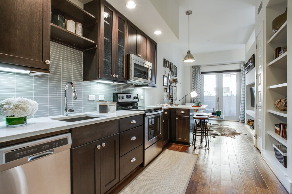 The Guild Uptown Mckinney Ave - photo 14
