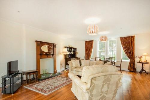 The Old Concert Room — 4-Star Luxury Hotel in Alnmouth, United Kingdom