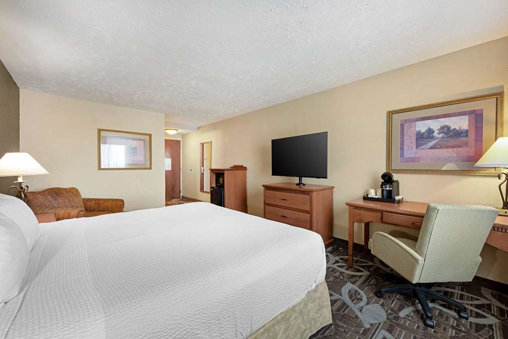 Best Western Plus Mid Nebraska Inn & Suites - photo 27