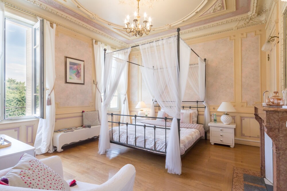 L'Escale de Jules et Lily — 4-Star Luxury Hotel in Bligny-Les-Beaune, France