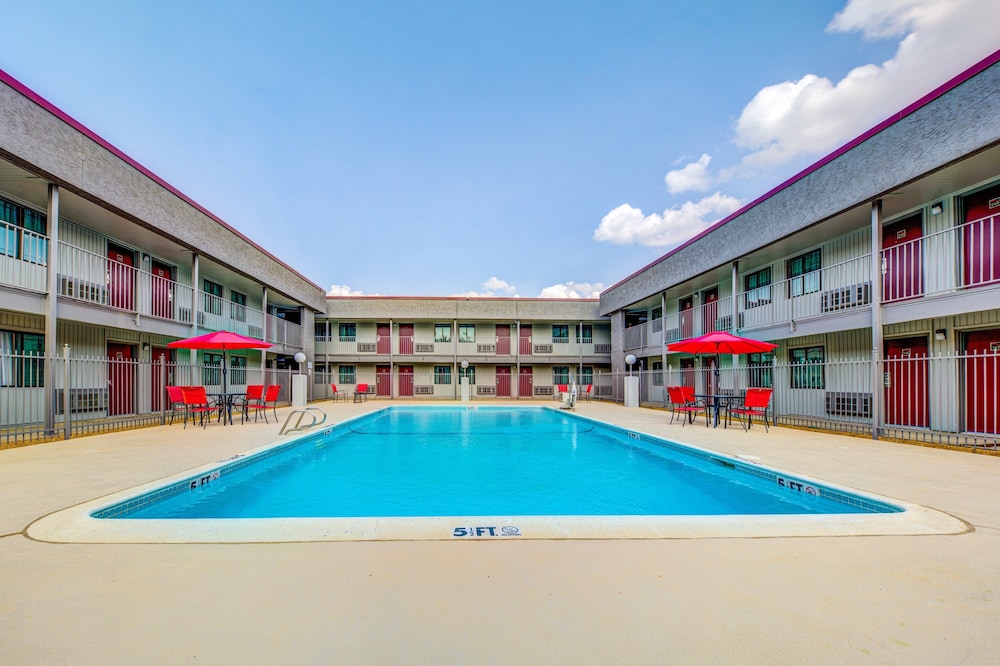 Red Roof Inn Lewisville - photo 24
