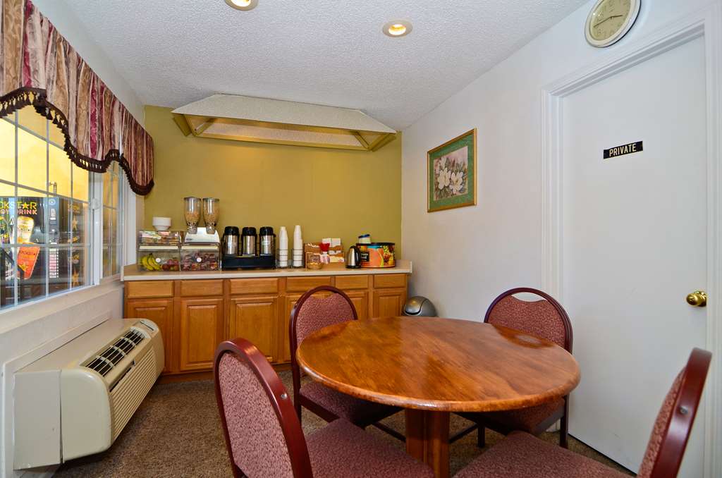 Americas Best Value Inn Chico - photo 21