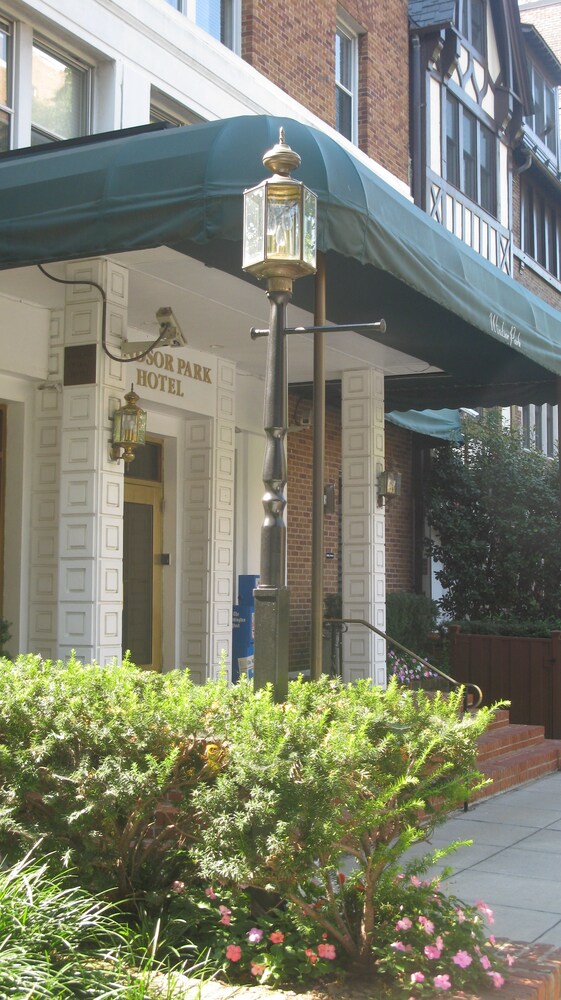 Windsor Park Hotel - last minute hotel in Washington