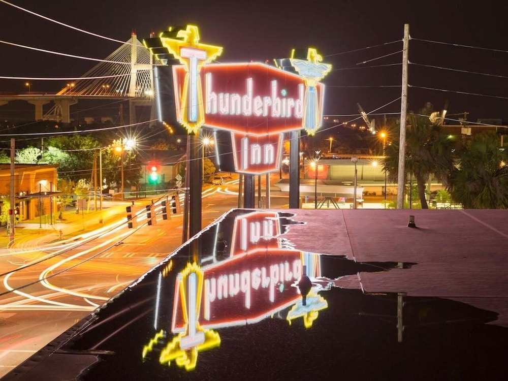 Thunderbird Inn - photo 27