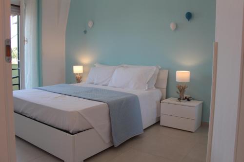 Villa Aurora Vista Mare Parcheggio e Piscina — 4-Star Luxury Hotel in Anzio, Italy
