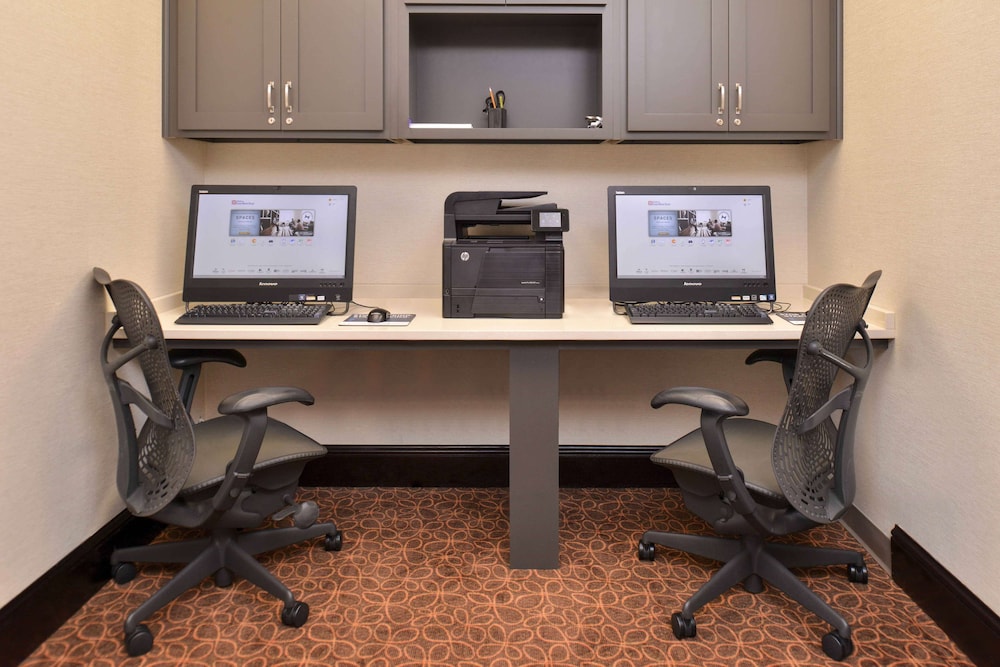 Hilton Garden Inn Indianapolis Carmel - photo 31