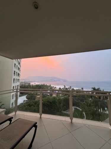 Oceanfront Condo in Ixtapa Zihuatanejo — 4-Star Luxury Hotel in Ixtapa, Mexico