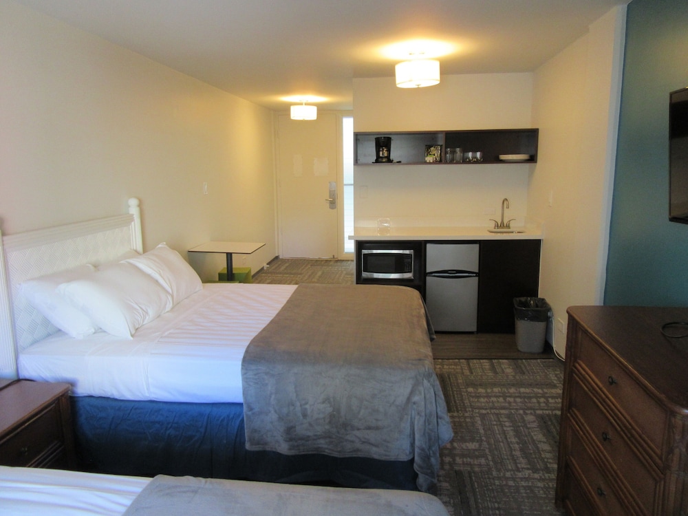 Waikiki Central Hotel - photo 16