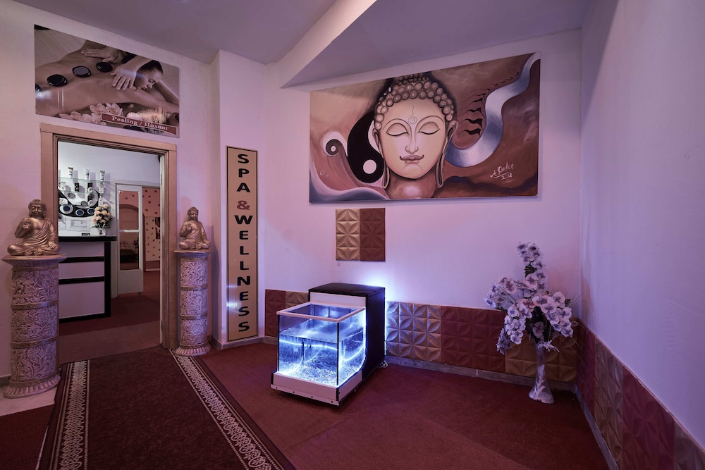 Grand Paradise Hotel in Okurcalar, Turkey