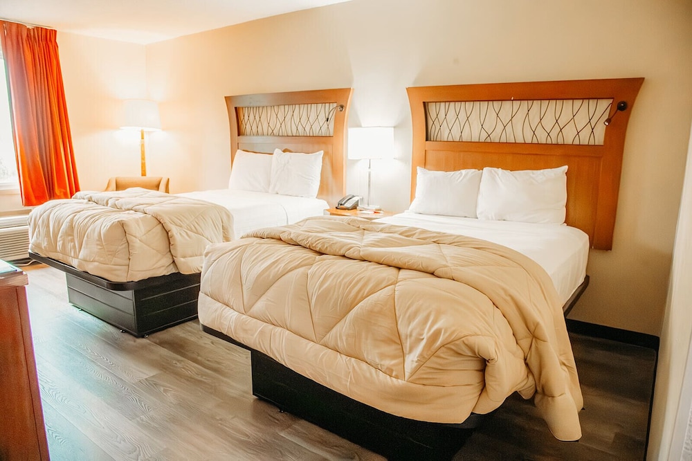Country Garden & Suites - photo 23