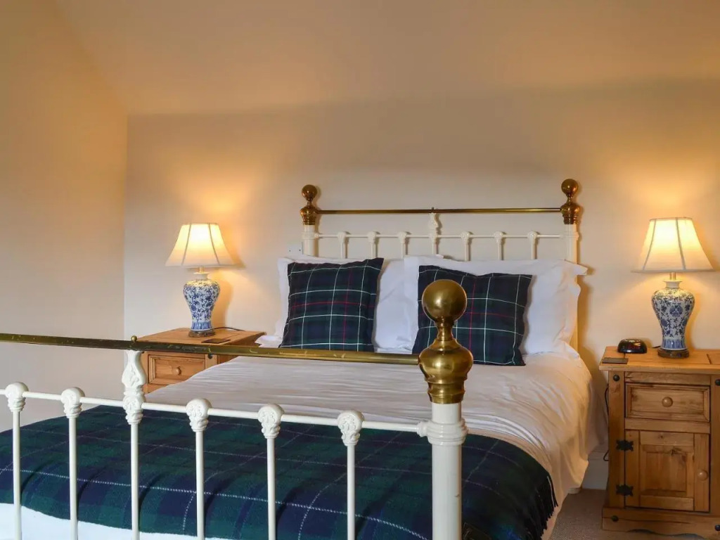 Einich — hotel in Newtonmore