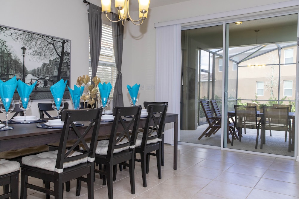 Gorgeous 5Bd w Pool & Jacuzzi @ Solterra Resort 6071 - photo 31