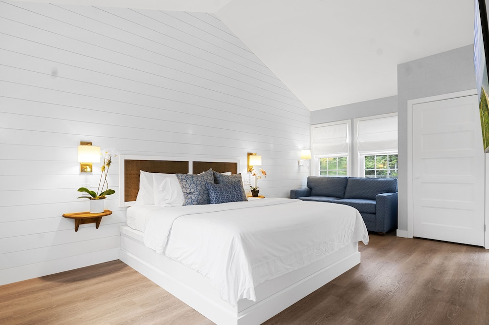 Nantucket Inn - photo 14