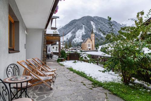 Hotel Sonnblick Wohnung Klaus in Kartitsch, Austria