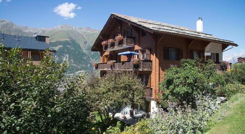 Chalet Soldanella — 4-Star Luxury Hotel in Grachen, Switzerland