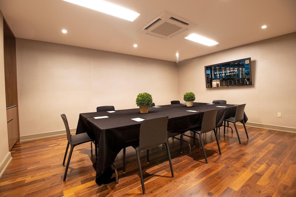Opera House Hotel - photo 37