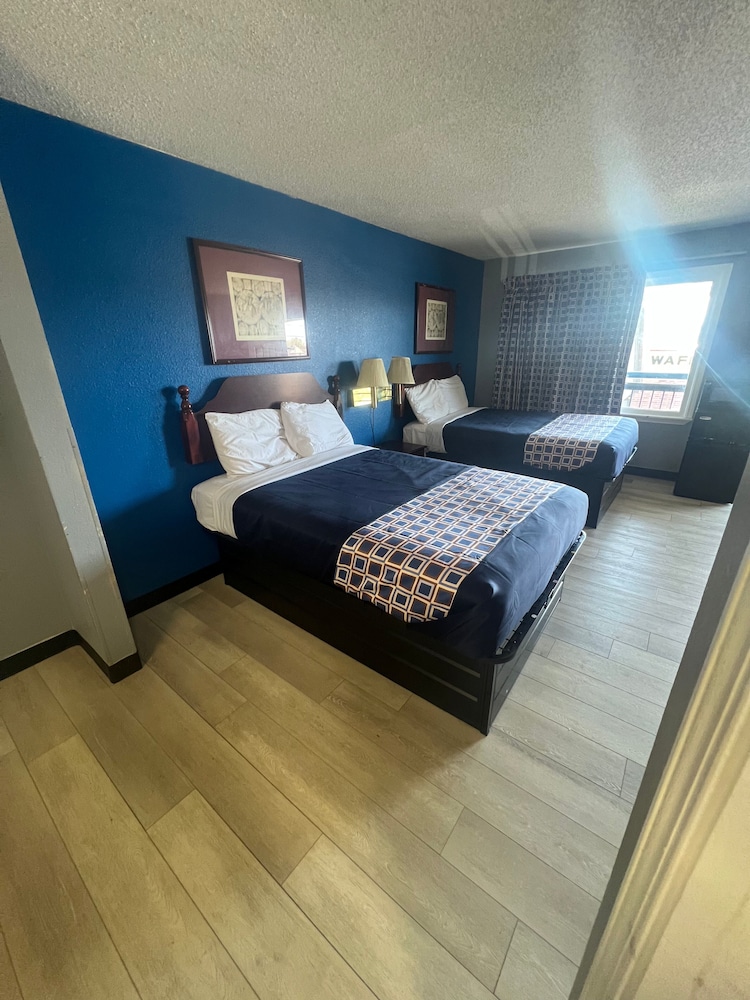 Executive Inn and Suites Jackson - photo 13
