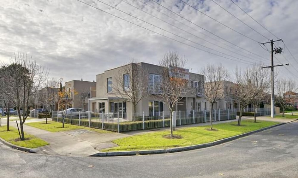 Traralgon Serviced Apartments — 4-Star Luxury Hotel in Traralgon, Australia