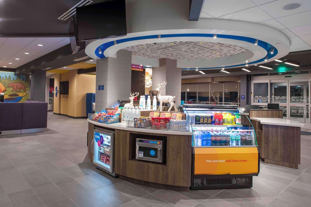 Tru by Hilton Manteca - photo 16