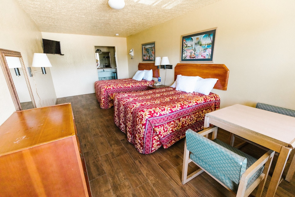 Summer Breeze Motel - photo 8
