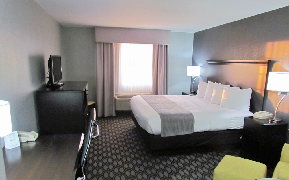 Oak Hill Inn & Suites - photo 13