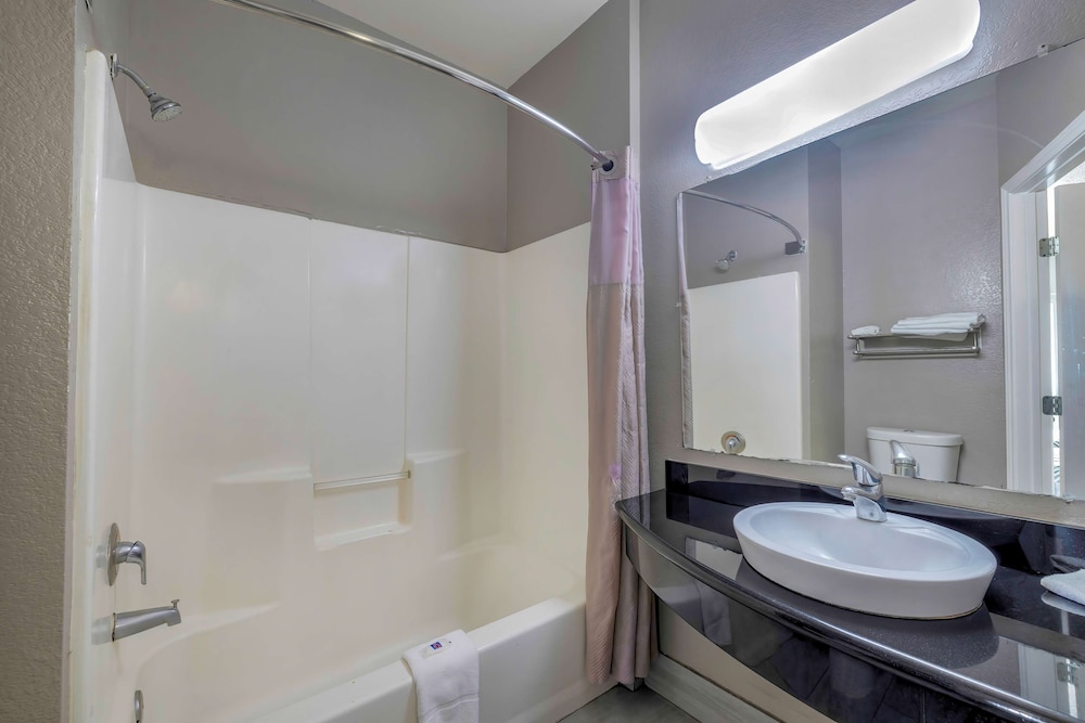 Motel 6 Cedar Park TX - photo 19