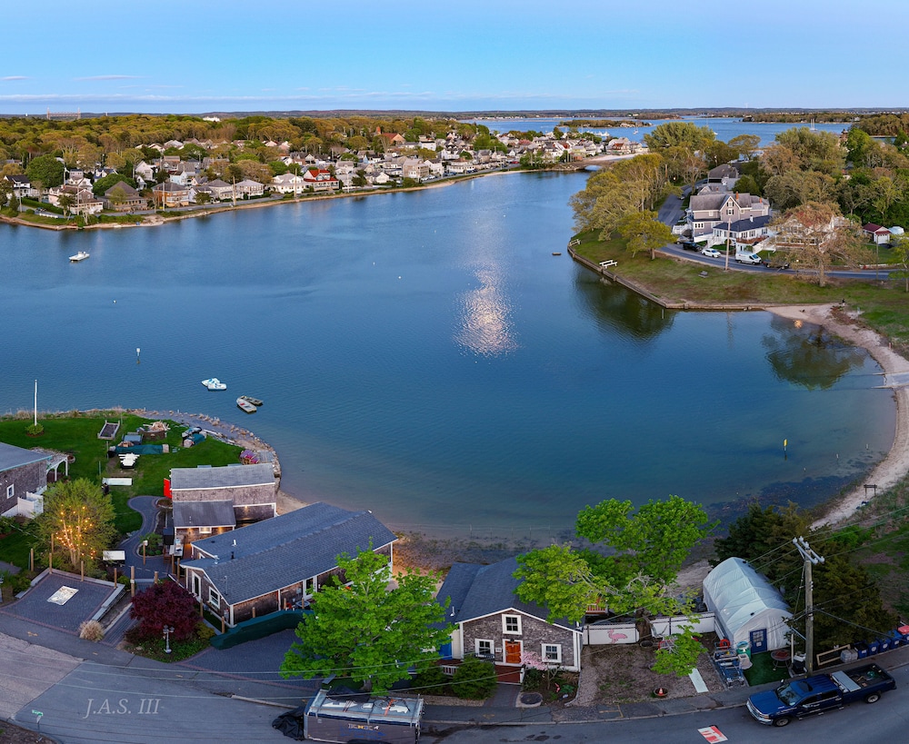 The Onset Beach Compound Cape Cod Beach Resort & Oceanic Habitat - featured photo