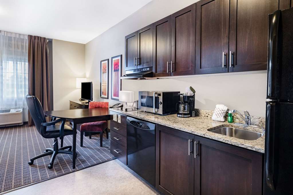 Hawthorn Extended Stay by Wyndham Dickinson - photo 28