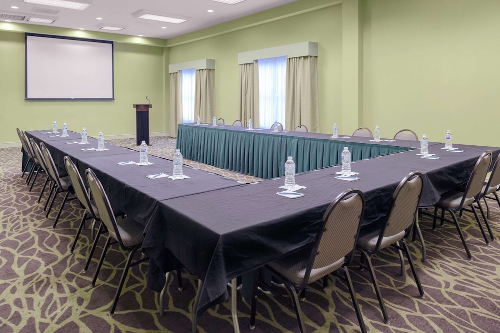 Homewood Suites by Hilton Tallahassee - photo 29