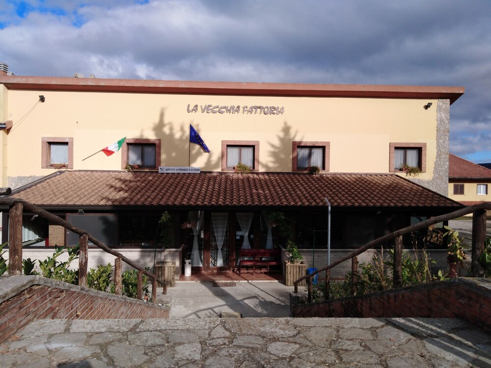 La Vecchia Fattoria in Pignola, Italy