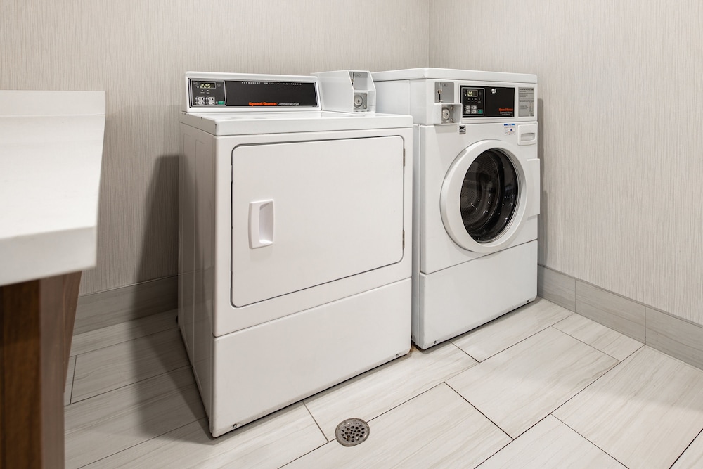 Holiday Inn Express & Suites Chattanooga by IHG - photo 38