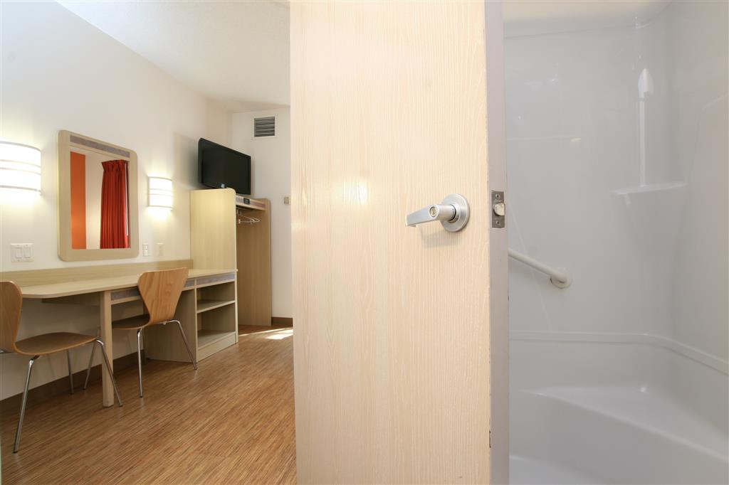 Motel6 Colchester VT Burlington - photo 11