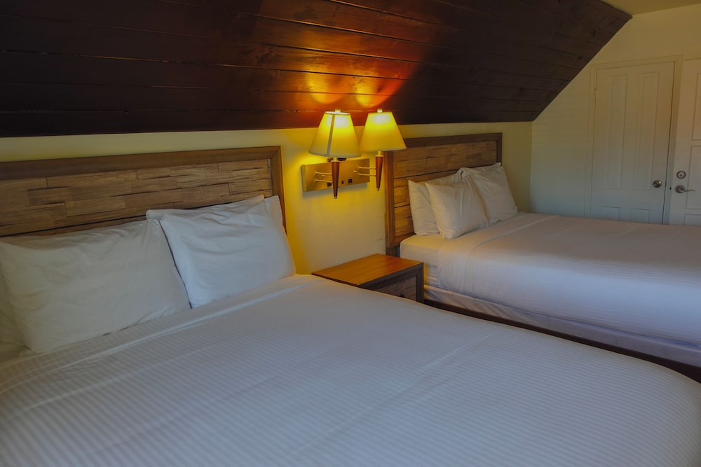 Sleepy Hollow Cabins and Hotel - photo 54