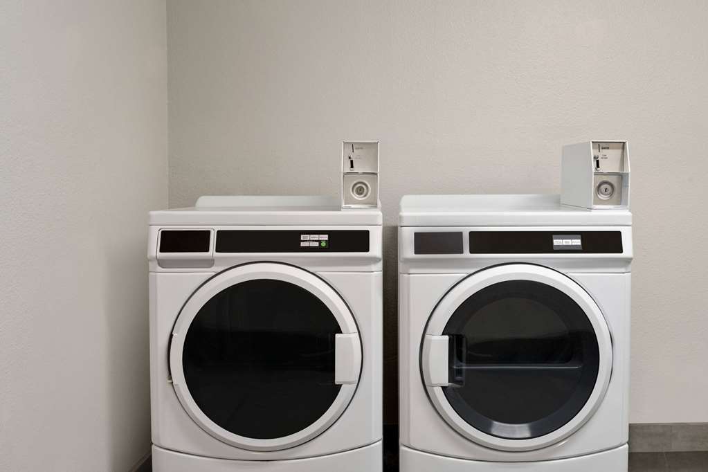 La Quinta Inn & Suites by Wyndham Stephenville - photo 51