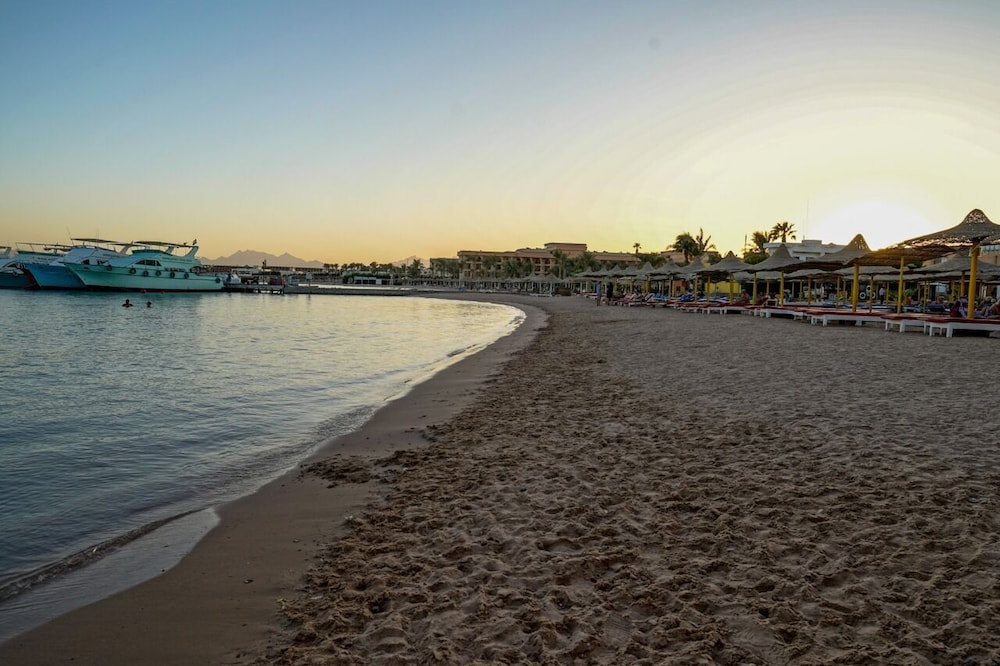 Andalusia Blue Beach - last minute hotel in Hurghada
