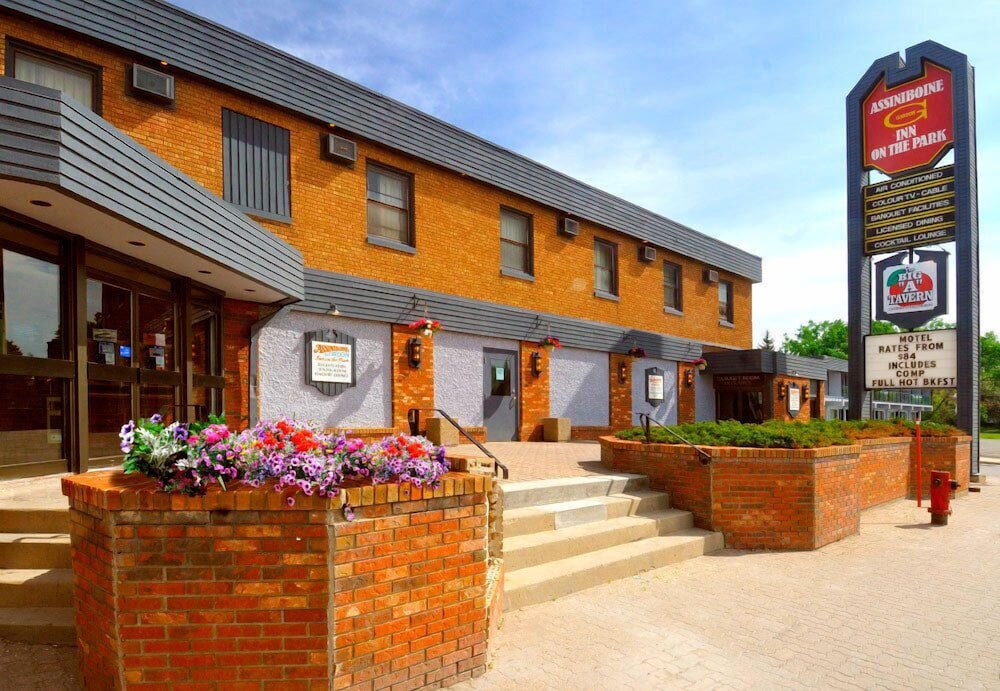 Travelodge by Wyndham Winnipeg Airport West in Winnipeg, Canada