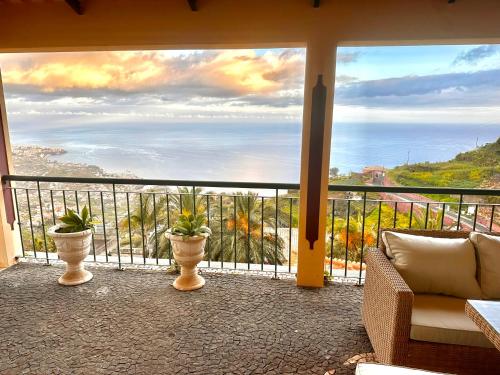 Villa Michelangelo — 4-Star Luxury Hotel in Camara De Lobos, Portugal