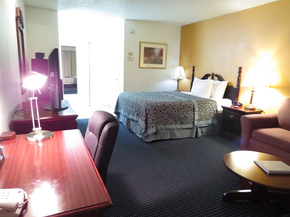 Days Inn by Wyndham Grand Junction - photo 4