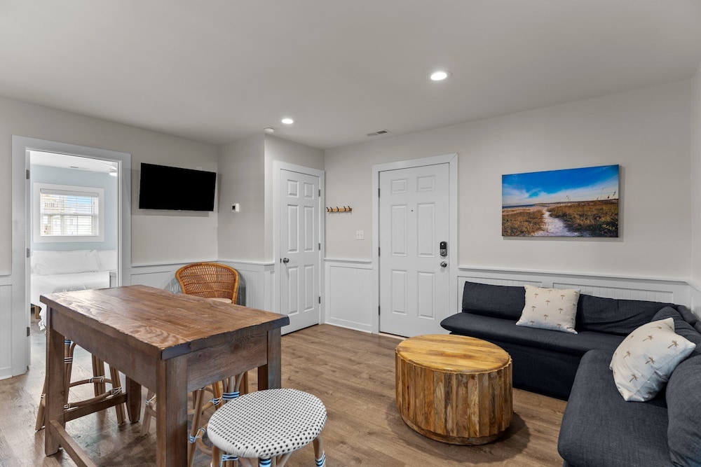 Loggerhead Inn and Suites - photo 65