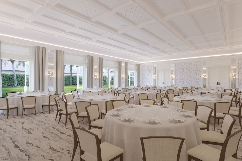 Naples Beach Hotel and Golf Club - photo 33