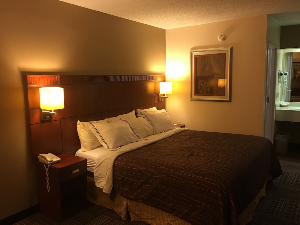 Nations Inn West Jefferson - photo 14