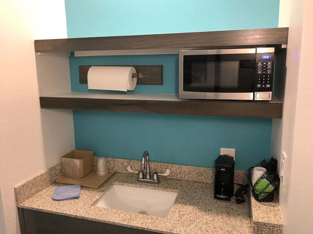 Hotel Pensacola - photo 41