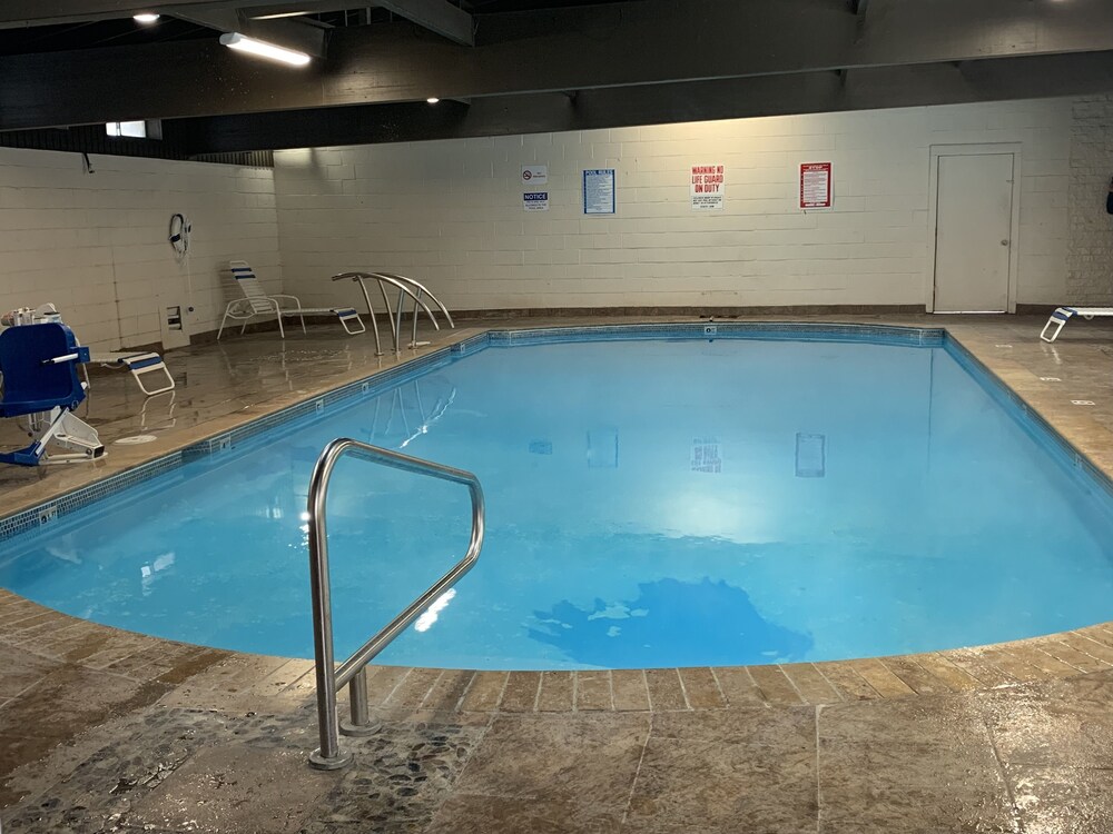 Old Mill and Suites - photo 16
