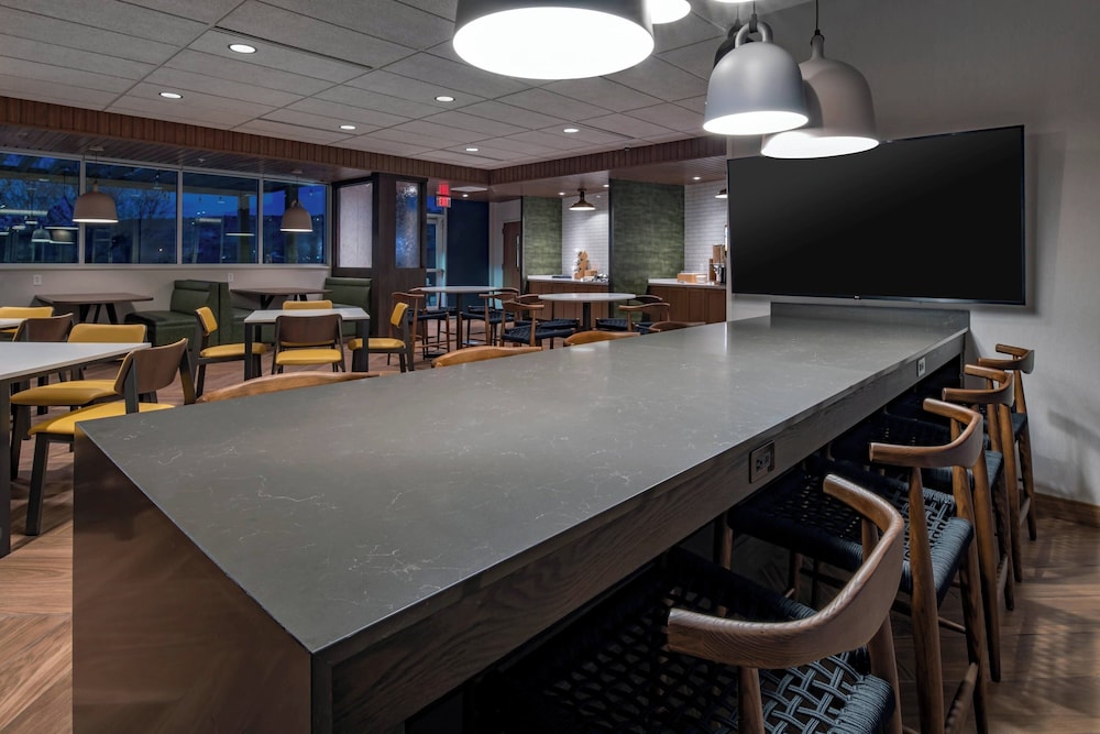 Fairfield Inn & Suites by Marriott Klamath Falls - photo 30